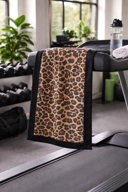 Leopard tea gym towel